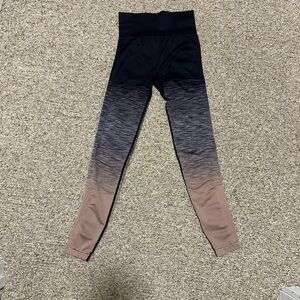 PINK Victoria's Secret Ombre High-Waist Leggings in Black and Mauve